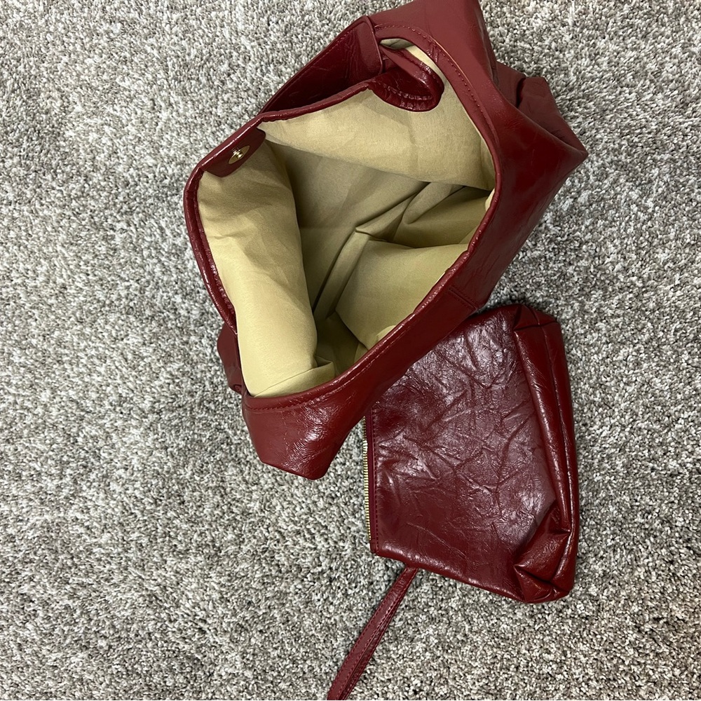 ⭐️ NWOT Elegant Red Women's Purse - Picture 7 of 14